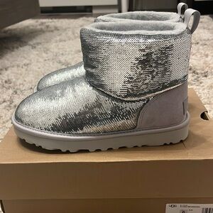 Ugg classic mini mirror ball boot. Womens size 6. New in box. Silver sequins.